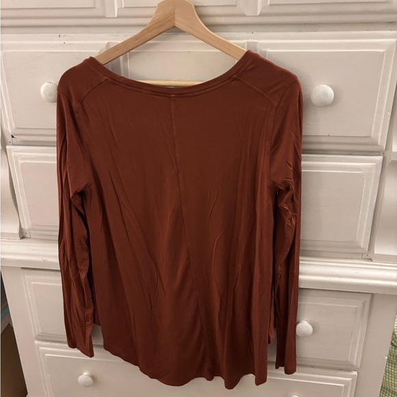 Lululemon Up for Down Time Long Sleeve in dark Terracotta - Picture 3 of 4